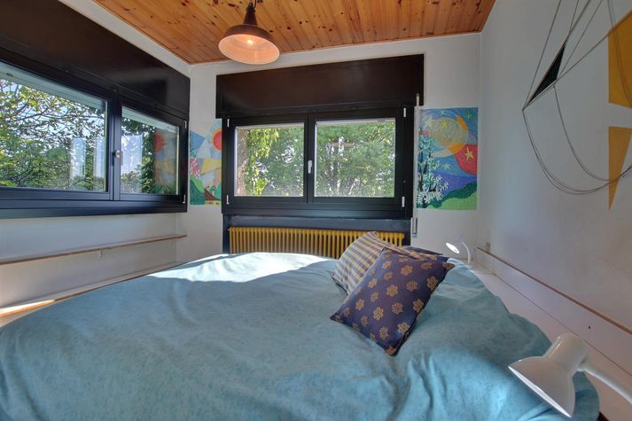 bedroom1