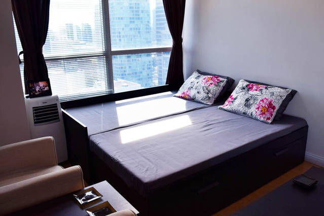Pull out king size bed in the living room