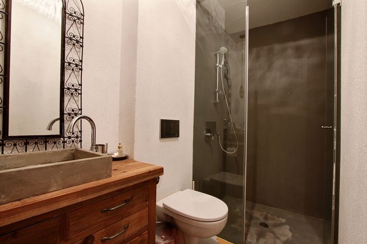 Bathroom with italian shower
