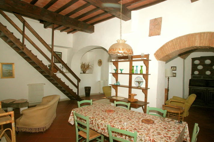 DiningRoom