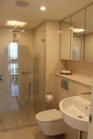Level 2 Bedroom 2 Ensuite