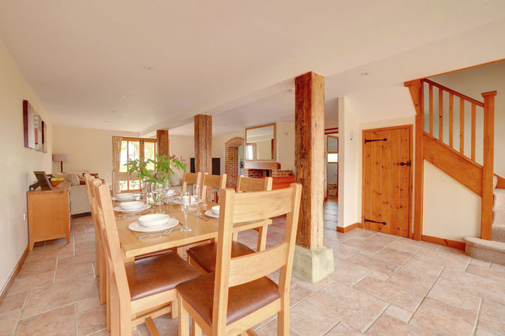 DiningRoom