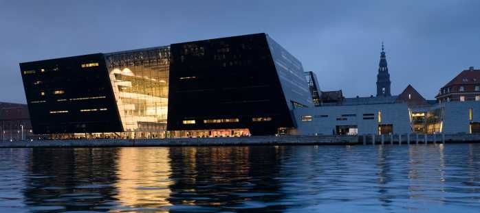 Royal Library, 9 min. walk
