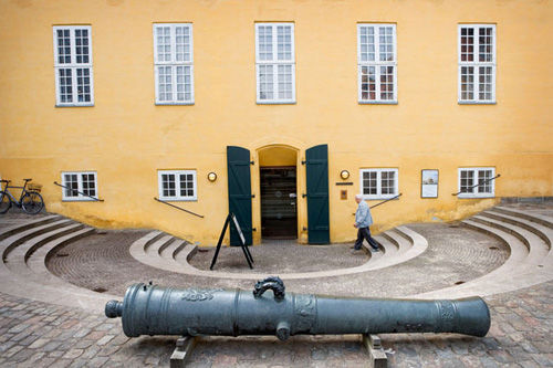 Royal Naval Museum, 1 min walk