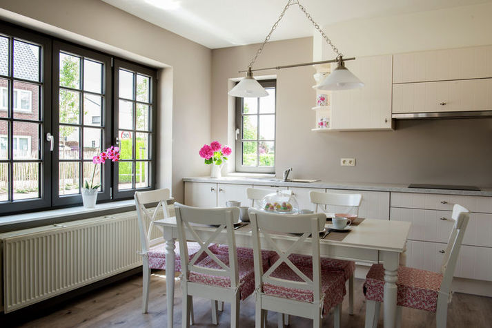 DiningRoom