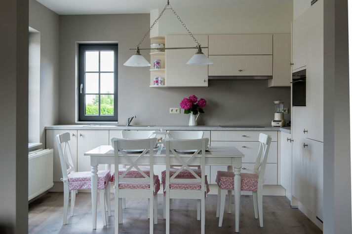 DiningRoom