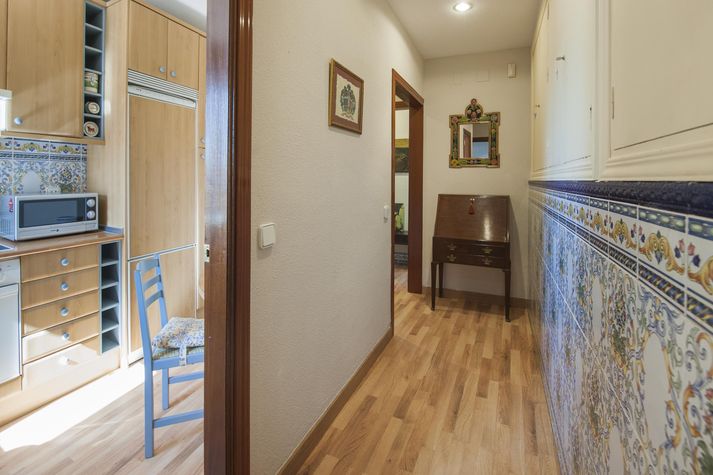 hall y acceso a cocina