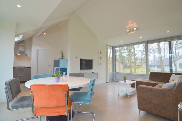 DiningRoom