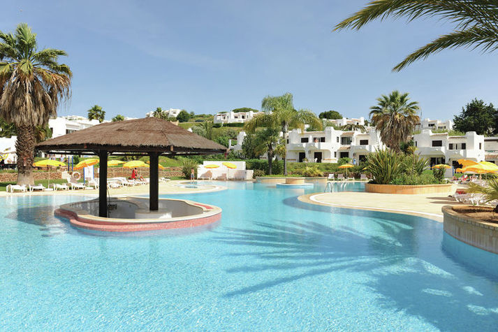 PoolOfHouse