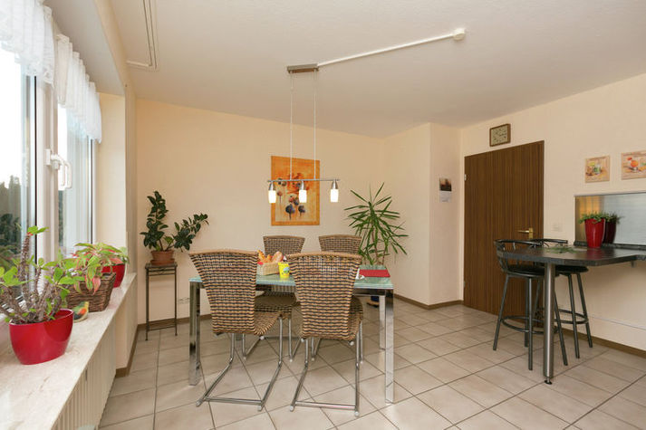 DiningRoom