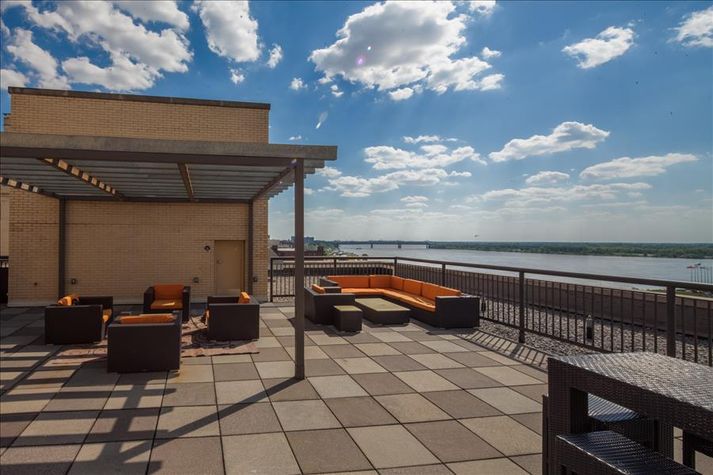 Rooftop Deck of Metro67 by Stay Alfred
Rooftop Deck of Metro67 by Stay Alfred