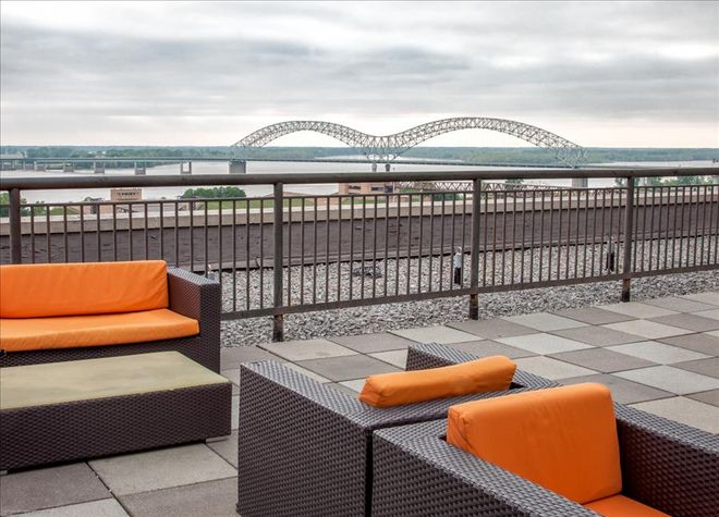 Rooftop Deck of Metro67 by Stay Alfred
Rooftop Deck of Metro67 by Stay Alfred