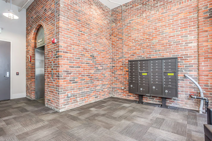 Lobby of Banner Lofts by Stay Alfred
Lobby of Banner Lofts by Stay Alfred