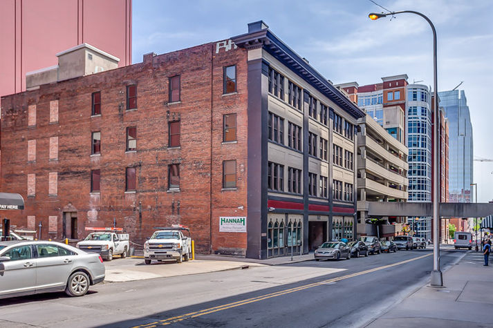 Exterior of Banner Lofts by Stay Alfred
Exterior of Banner Lofts by Stay Alfred