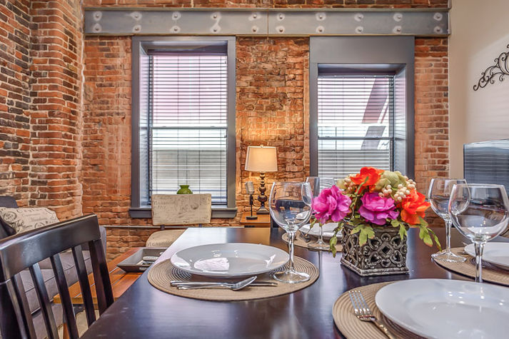 Dining area of Banner Lofts by Stay Alfred
Dining area of Banner Lofts by Stay Alfred