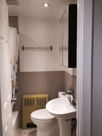 Apartment 4 Bahtroom