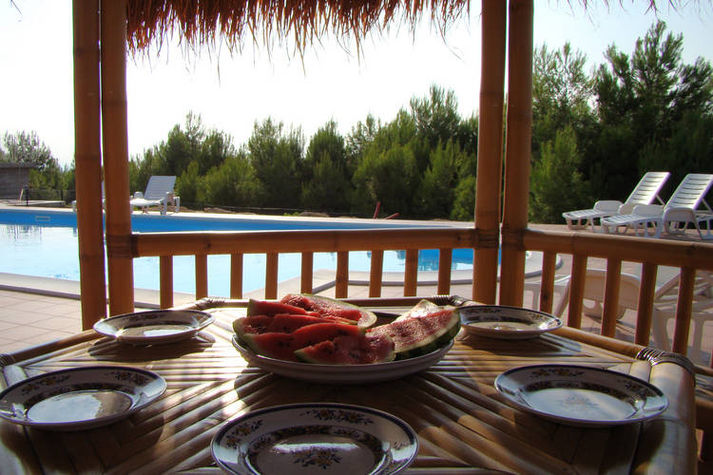 PoolOfHouse