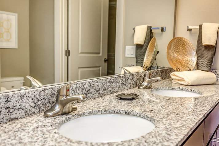 Bathroom
Bathroom