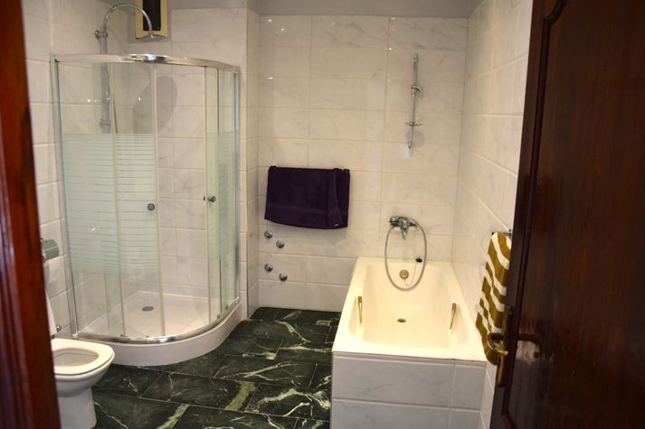 bathroom 2 - ground floor