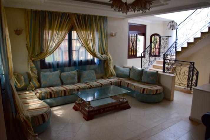 Moroccan style livingroom front side 1st floor
