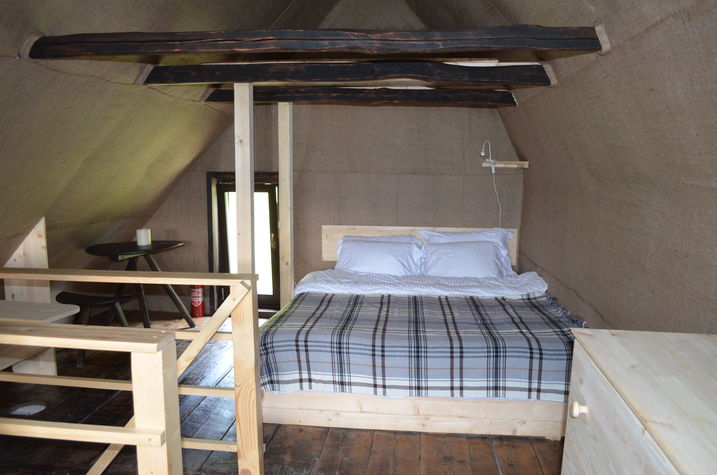 The Attic Bedroom, Bed 2