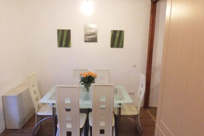DiningRoom