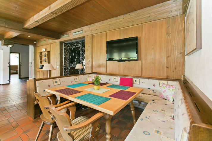 DiningRoom
