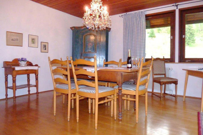 DiningRoom