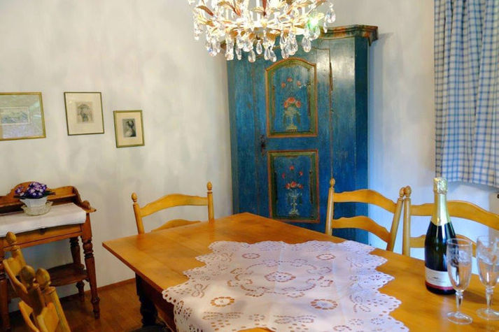 DiningRoom