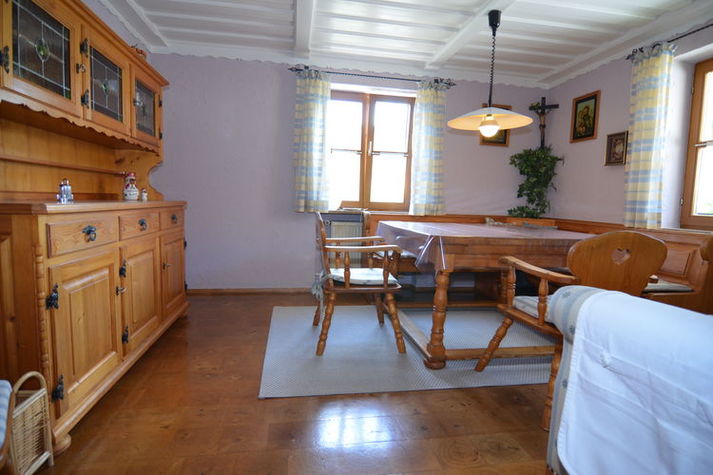 DiningRoom