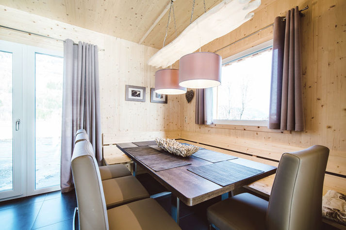 DiningRoom