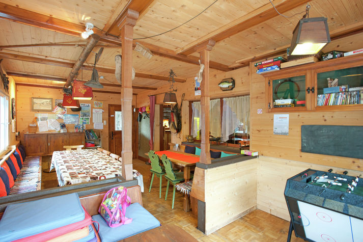 DiningRoom