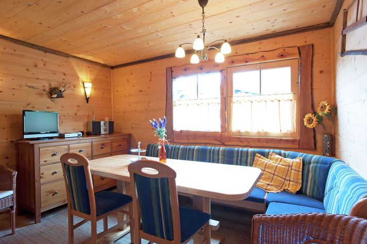 DiningRoom