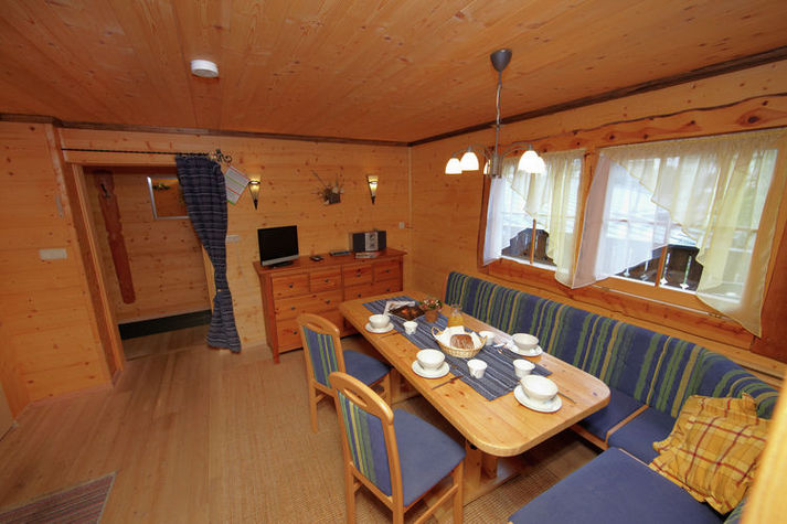 DiningRoom