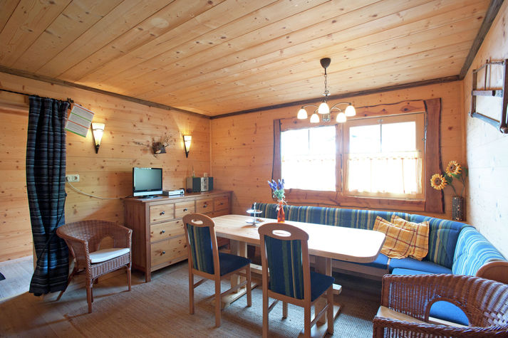 DiningRoom