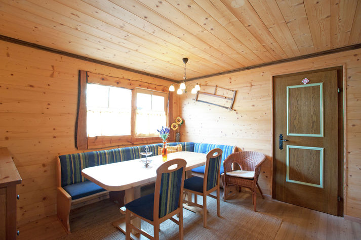 DiningRoom