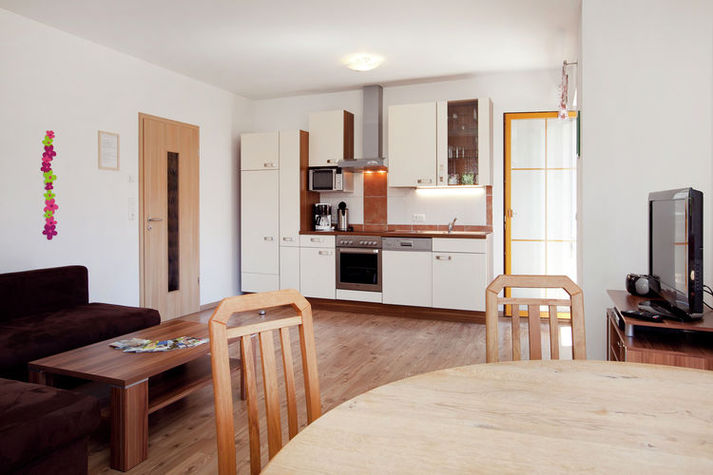 DiningRoom