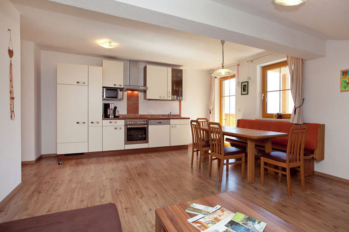 DiningRoom