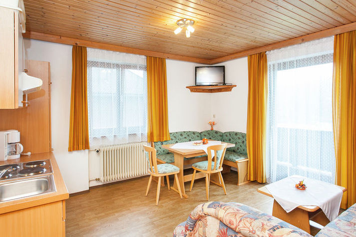 DiningRoom