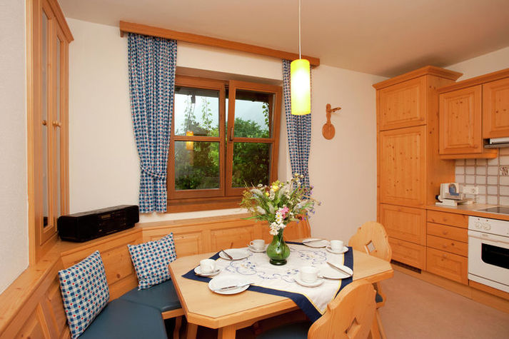DiningRoom