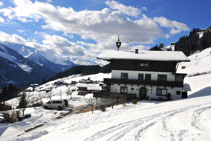 ExteriorWinter