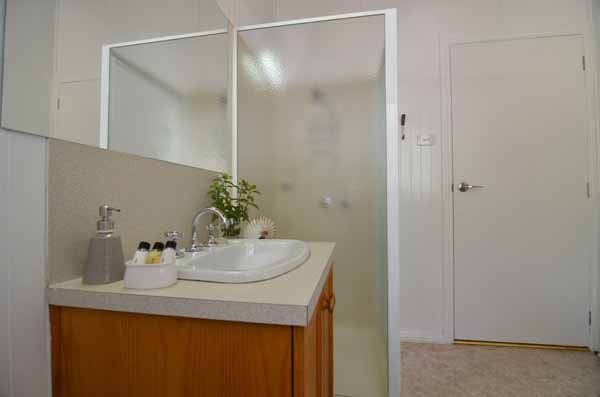 Ferny Reach bathroom