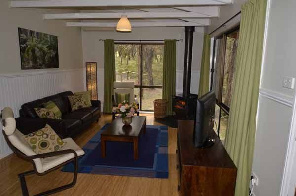 Ferny Reach Lounge
