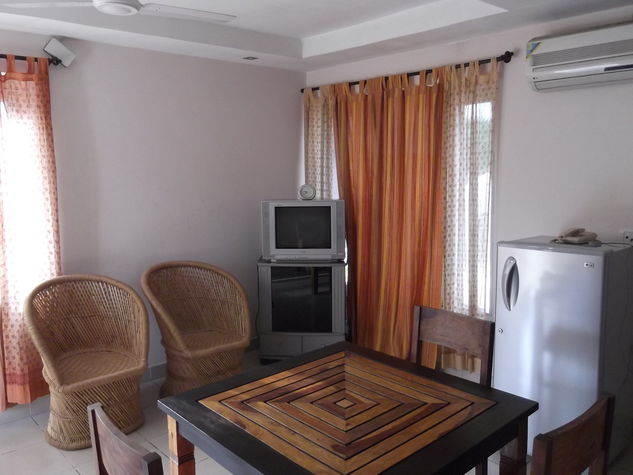 tv & dining2