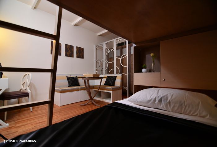 Twin sized bed, lower bottom corner, who will claim it?