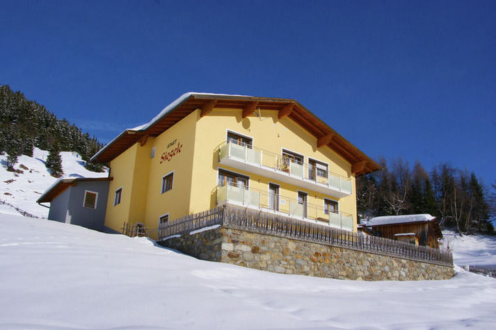 ExteriorWinter