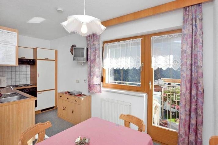 DiningRoom