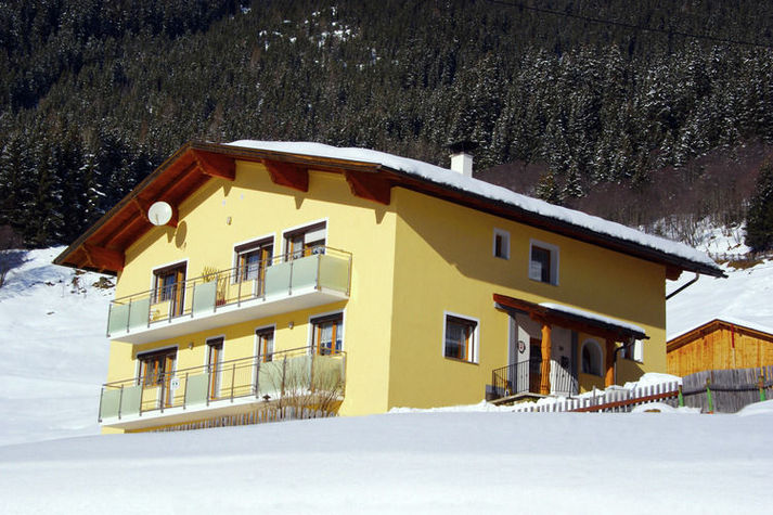 ExteriorWinter