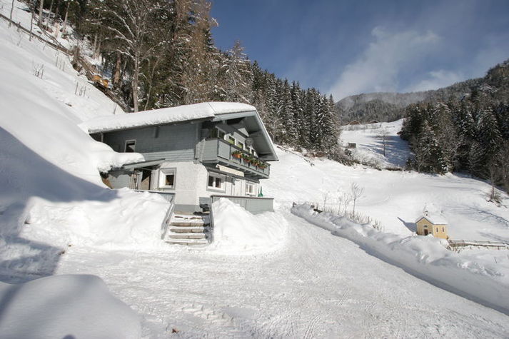 ExteriorWinter