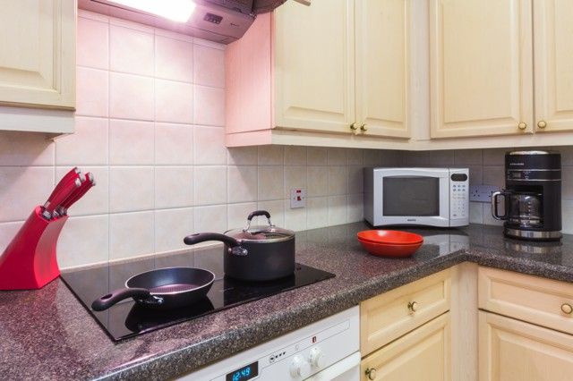 Electric hub, Microwave, Coffee Machine....
Electric hub, Microwave, Coffee Machine....